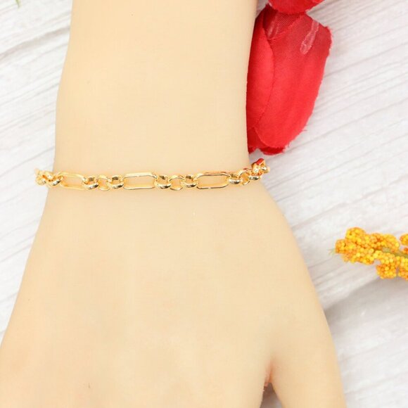 "Trendy Handmade Bracelet – A Thoughtful Gift for Girls & Women | UNVRC1527 - Picture 8 of 10